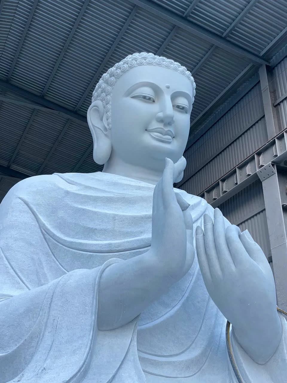 Tượng Phật Thích Ca đá — chi tiết