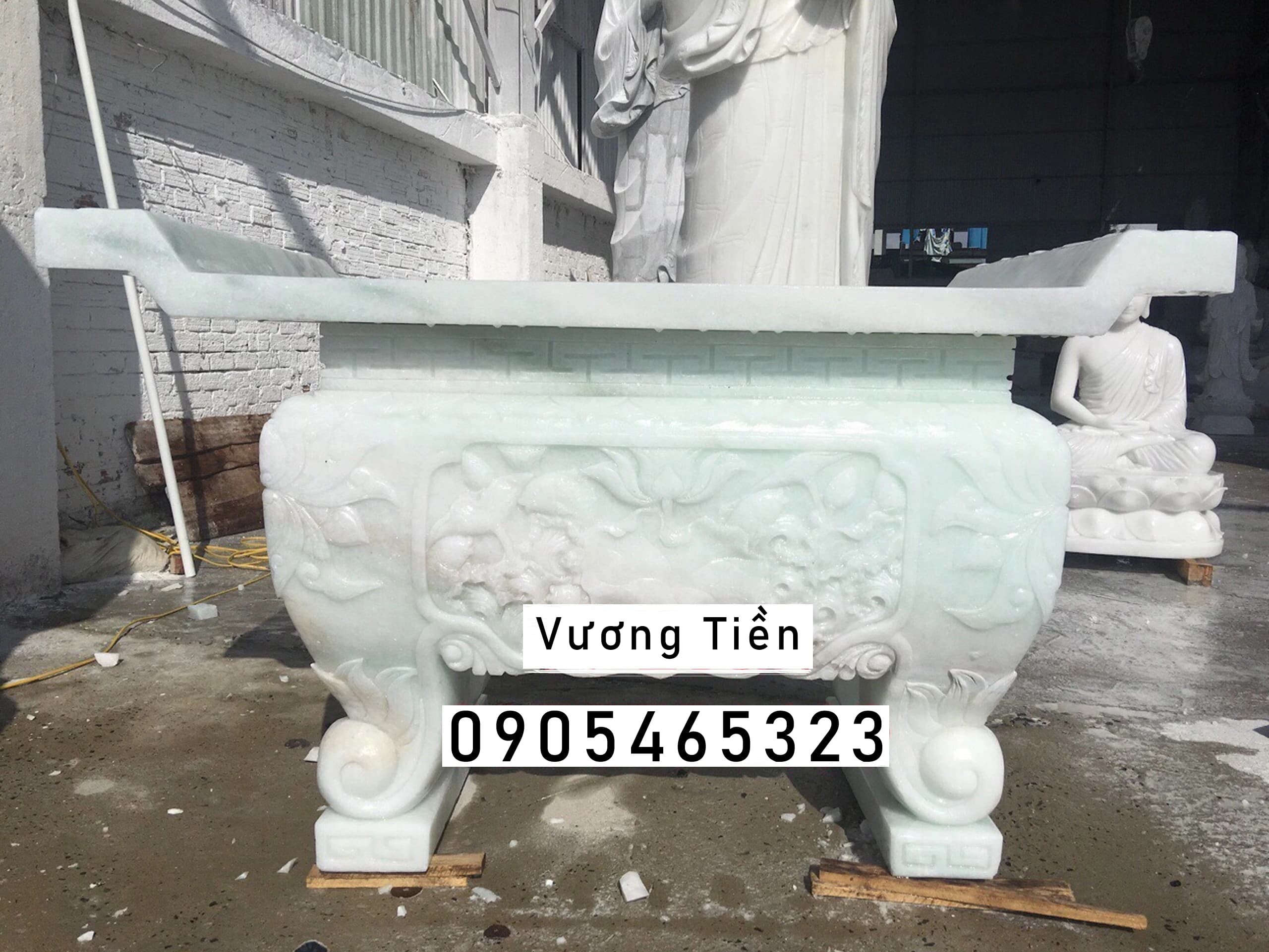 Bàn lễ đá — ảnh chính