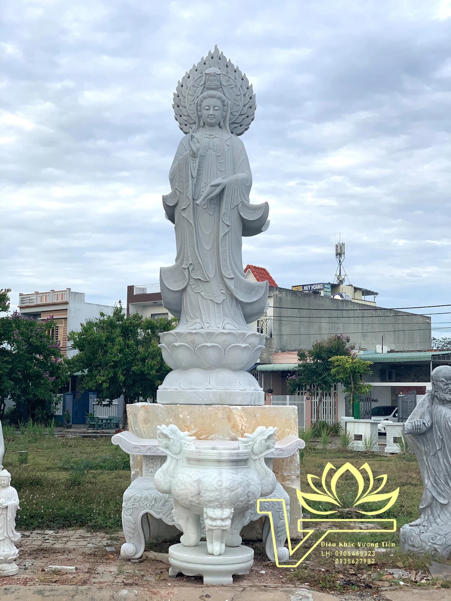 Lư hương đá — ảnh chính